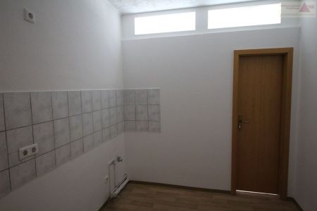 3-Raum-Dachgeschoss-Wohnung in Aue zu vermieten - Photo 2