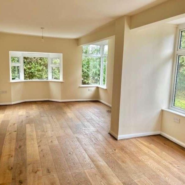 Raystede, The Broyle, Lewes, BN8 - Photo 1