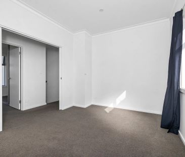 Modern & Convenient Living in the Heart of Marion - Photo 2