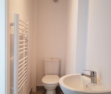 1 Bed Flat, Barras Street, LS12 - Photo 1