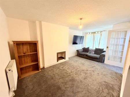 3 bedroom terraced house to rent - Photo 4