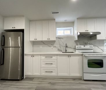 For Lease - 78 Parkdene Court, Toronto, Ontario - Photo 4