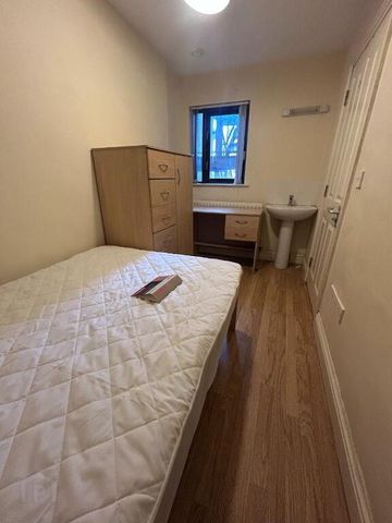 2, 88 Fitzroy Avenue, Belfast, BT7 1HX - Photo 4