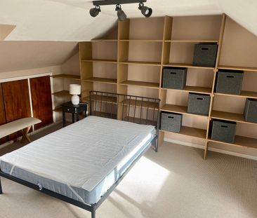 Room in a Shared House, Little Bornes, SE21 - Photo 5