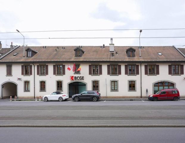 Grand appartement de 6 pièces au 2ème étage - Foto 1