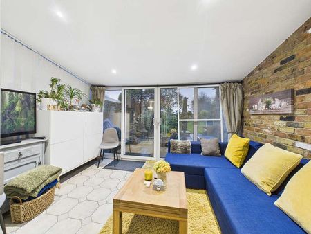 Chinnor Road, Bledlow, Buckinghamshire, HP27 - Photo 2