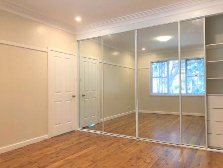 27 Payten Avenue, Roselands NSW 2196 - House For Rent | Domain - Photo 2