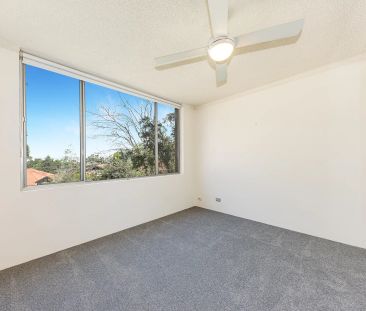 5/108 Burns Bay Road, - Photo 3