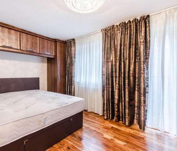 Briary Court, Canning Town, E16 - Photo 1