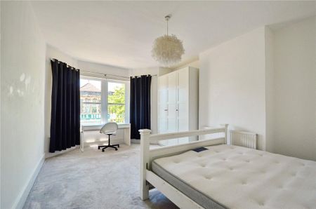 6 bedroom terraced house to rent - Photo 5