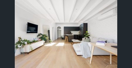 Beautifully Renovated Home with Large Landscaped Backyard - Photo 4