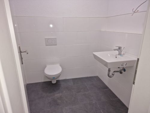 Behindertengerechte Erdgeschosswohnung in 97523 Schwanfeld zwischen Würzburg und Schweinfurt (ID 1354) - Foto 1