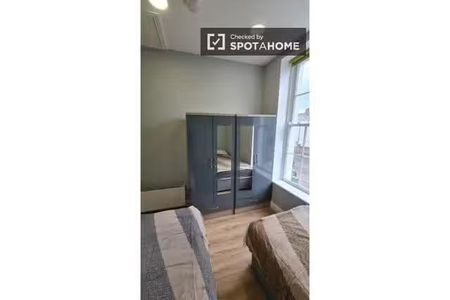 Private ensuite room to rent in Drumcondra, Dublin - Photo 2
