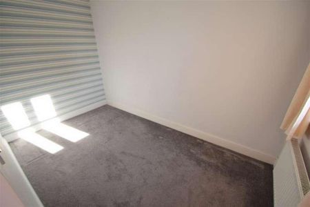 Hogarth Drive, Noctorum, CH43 - Photo 4