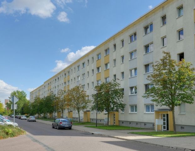 3-Raum-Wohnung mit Balkon! *komplett saniert* - Foto 1