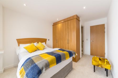 2 bed apartment to rent in St Ann's Quay, Quayside, NE1 - Photo 3