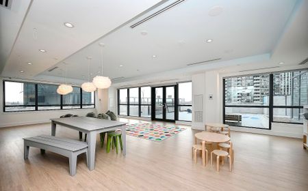 For Lease - 430 Square One Drive Unit# 2510, Mississauga, Ontario - Photo 3