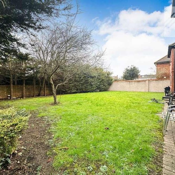 Witham Road, Romford, RM2 - Photo 1