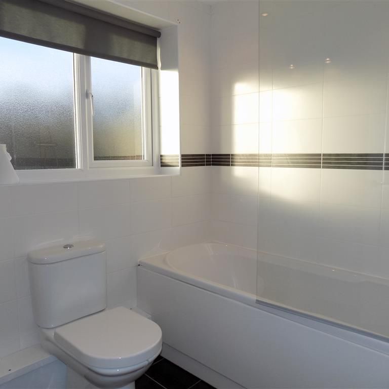 Leighton Avenue, Loughborough - Photo 1