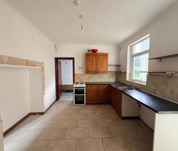 3 bedroom terraced house to rent - Photo 6