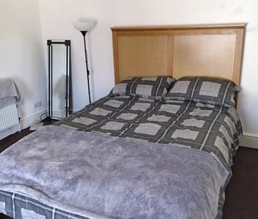 Room in a Shared House, Egerton Street, CH45 - Photo 2