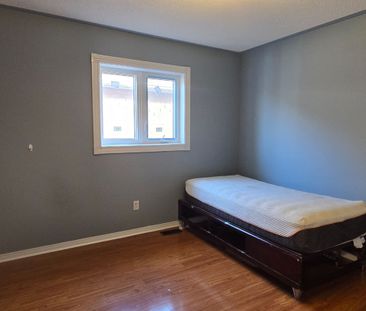 For Lease - 23 Booth Crescent, Ajax, Ontario - Photo 2