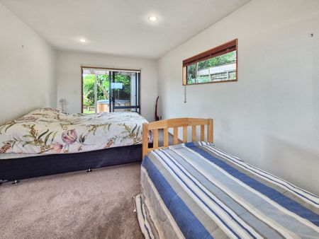 Charming 3-Bedroom Home for Rent in Beautiful Oneroa, Waiheke Island – $950/Week - Photo 4