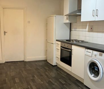Studio Flat, Cotswold Street, SE27 - Photo 5
