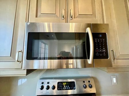 For Lease - 21 Burkebrook Place Unit# 413, Toronto, Ontario - Photo 4