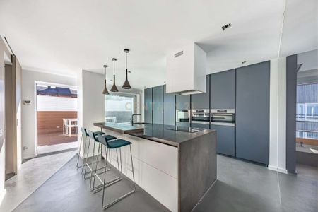 Barcelona, Catalonia - Photo 5