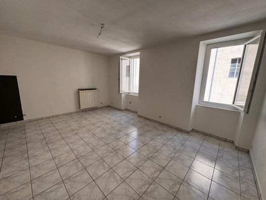 Location Appartement 2 pièces 78m² ROBIAC ROCHESSADOULE 30160 - Photo 1