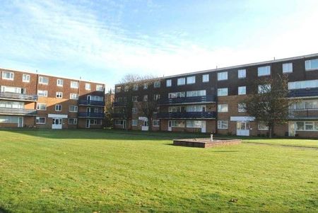 Eldon Court, Lytham St Annes, FY8 - Photo 5