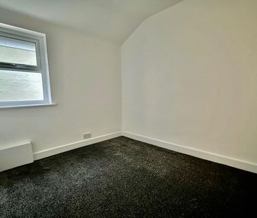 4 bedroom House To Let - Photo 6