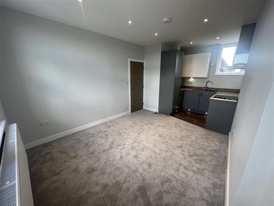 NewStreet, BURTON-ON-TRENT - Photo 1