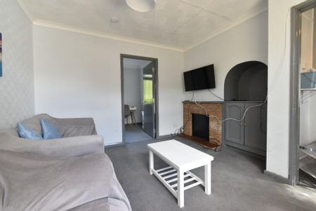 4 bedroom detached house to rent - Photo 2