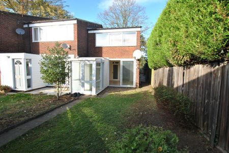 1 bedroom maisonette to rent - Photo 2