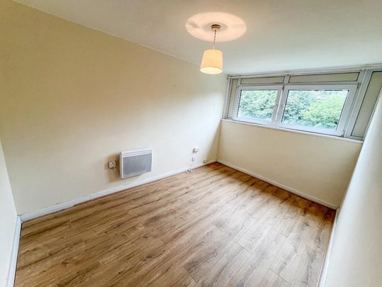 5c Ferndale House, Dunmurry, Belfast, BT17 9DB - Photo 1