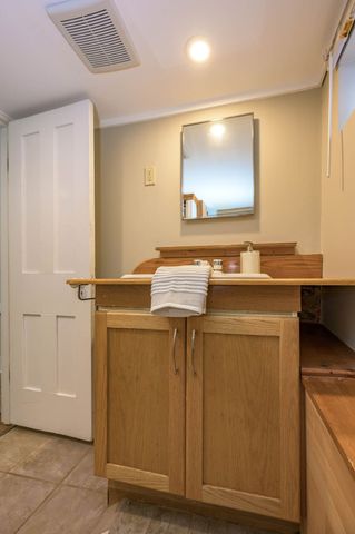 For Lease - 696 Queens Avenue Unit# Bsmt, London East, Ontario - Photo 5