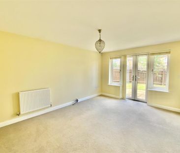 4 bedroom detached house to rent - Photo 1