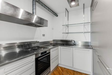 2 bedroom flat to rent - Photo 2