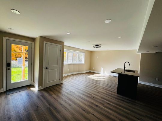 For Lease - 1438 Mockingbird Square Unit# Bsmt, Pickering, Ontario - Photo 1