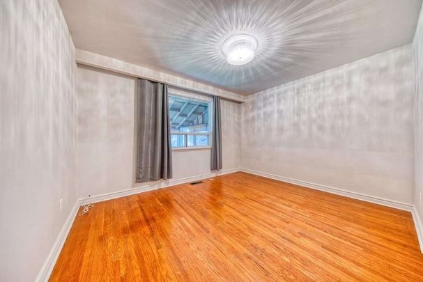 For Lease - 8 Brantwood Drive Unit# Main, Toronto, Ontario - Photo 1