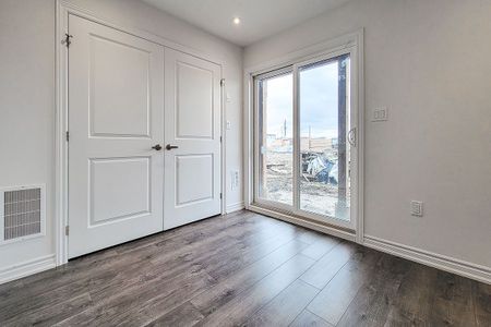 For Lease - 61 Soho Street Unit# 33, Hamilton, Ontario - Photo 3