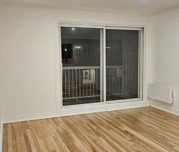 Logement 5 ½ à louer - Anjou - Photo 3