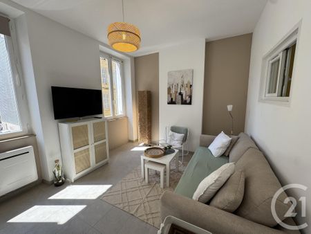 Location Appartement 2 pièces 40m² MARSEILLE 3ème - Photo 2