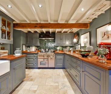 Charming chocolate box Cotswolds cottage in Lower Swell. - Photo 1