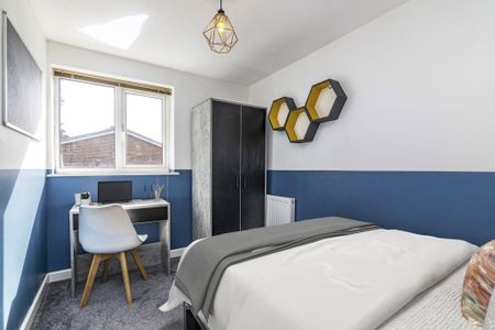 6 bedroom house to rent - Photo 3