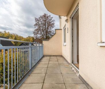 Helle 3-Raum-Wohnung im 1. OG am grünen Stadtrand - Foto 1