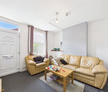 Clifton Street, Beeston, Nottingham, Nottinghamshire, NG9 - Photo 2