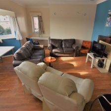 5 bedroom Flat in Bed), Burley - Photo 1